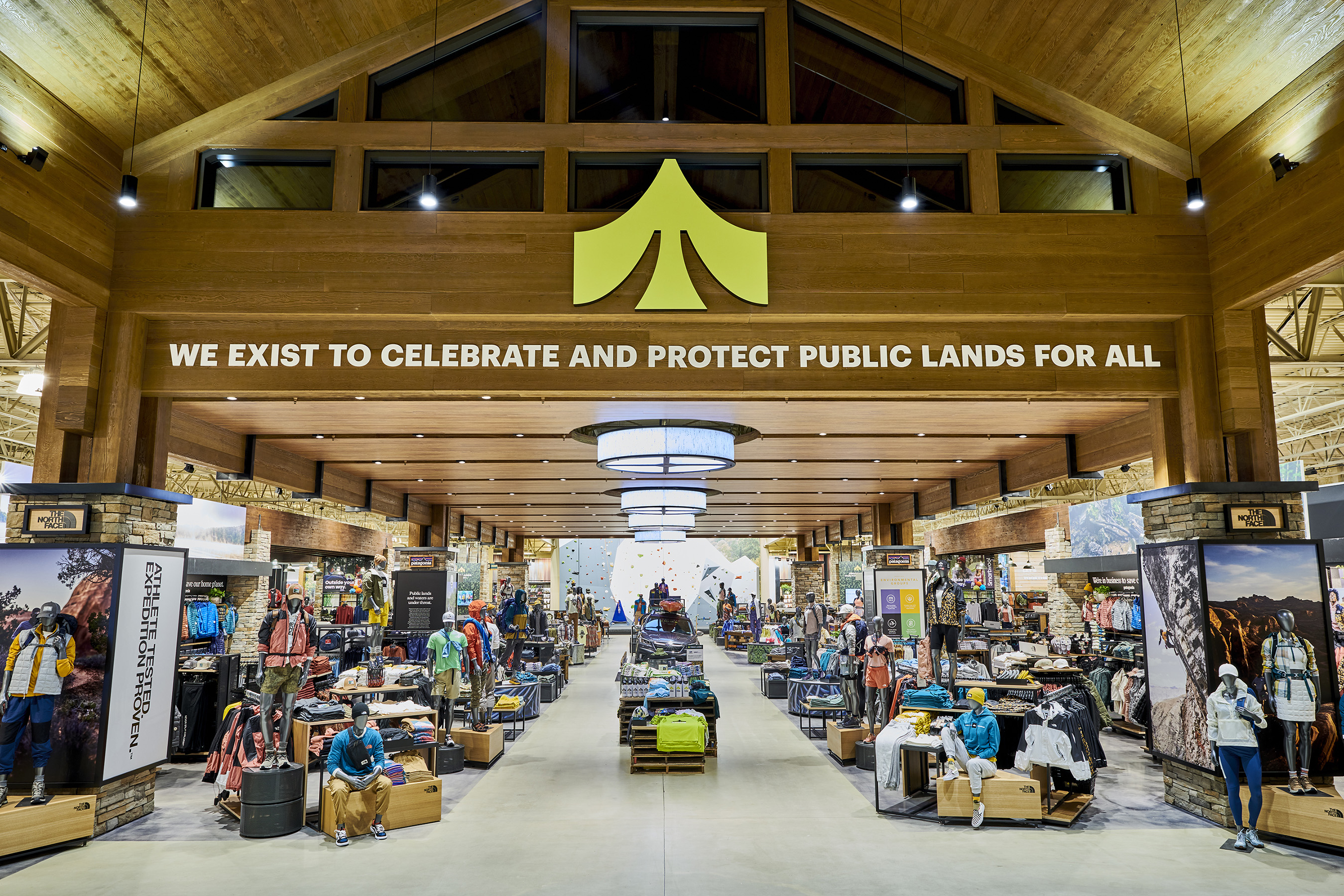 PA: Dick's Sporting Goods to Open 'Public Lands,' Its First Outdoor Concept  Store, Plus 120 Jobs