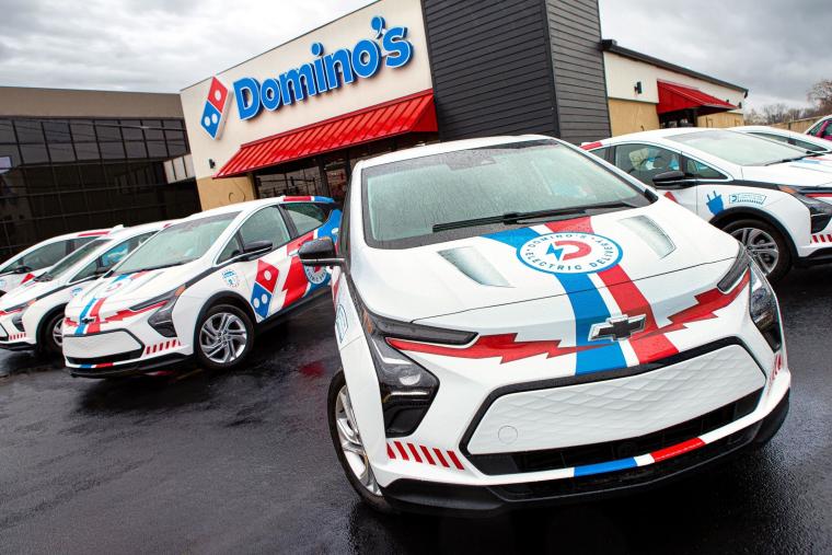 Domino's Pizza to Roll Out Nationwide Fleet of 800 Chevy Bolt Electric Vehicles