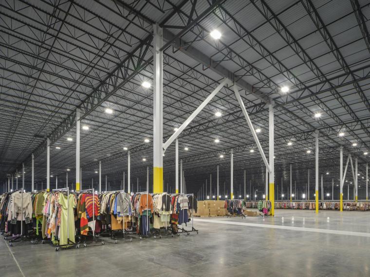 MO: Urban Outfitters Opens $60 Million Fulfillment Center In Raymore, to Create 750 Jobs